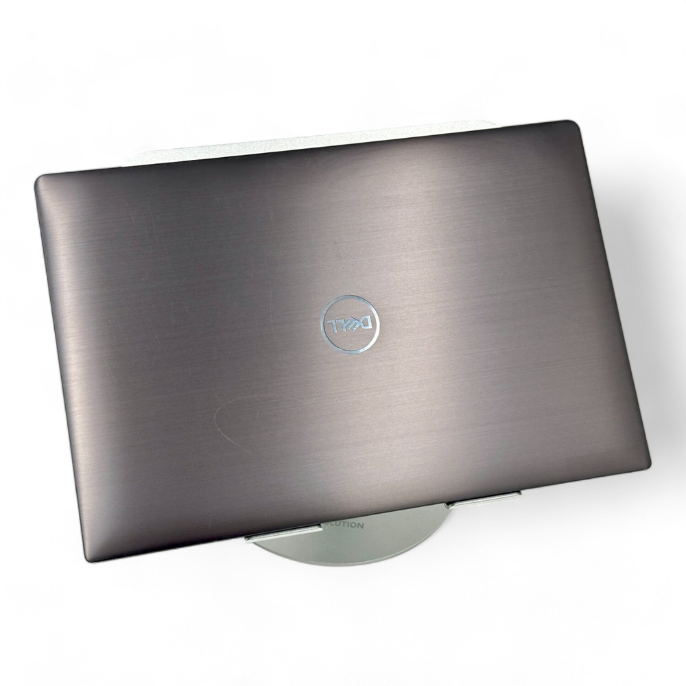 Latitude 7490