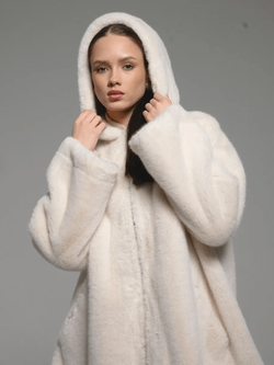 Шуба искусственная, жемчужная, SilverFox