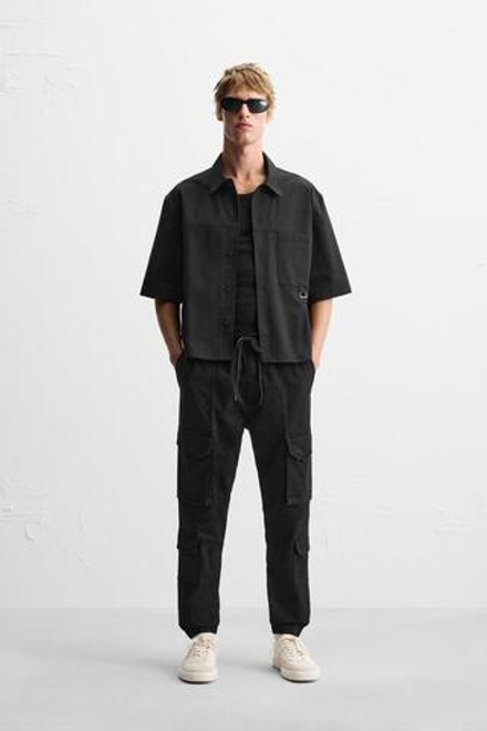 ZARA БРЮКИ КАРГО С КАРМАНАМИ, ЧЕРНЫЙ