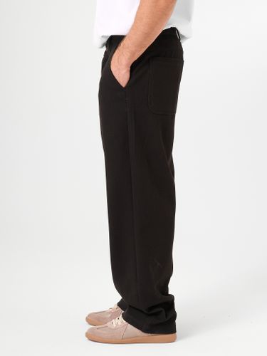 Черные прямые брюки QWE