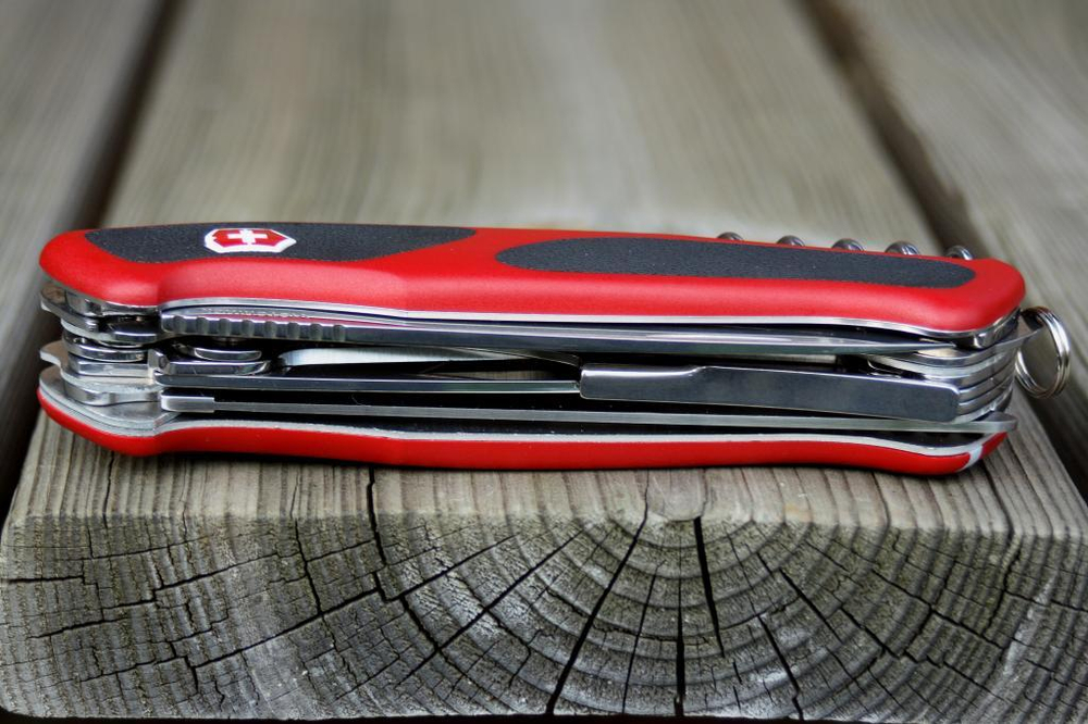 Нож Victorinox RangerGrip 55, 0.9563.C