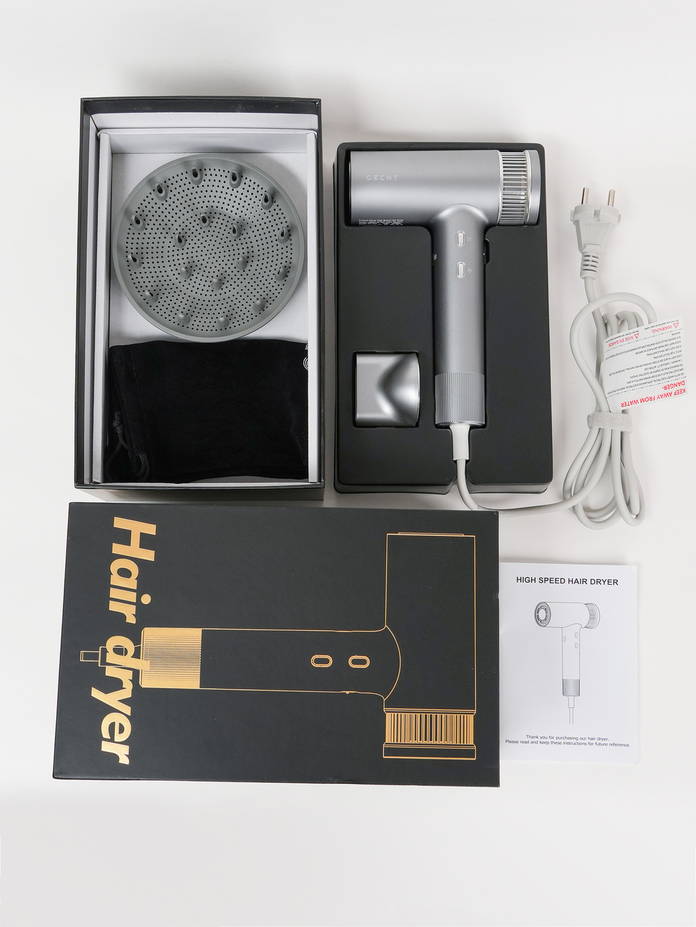 Фен для волос с насадками