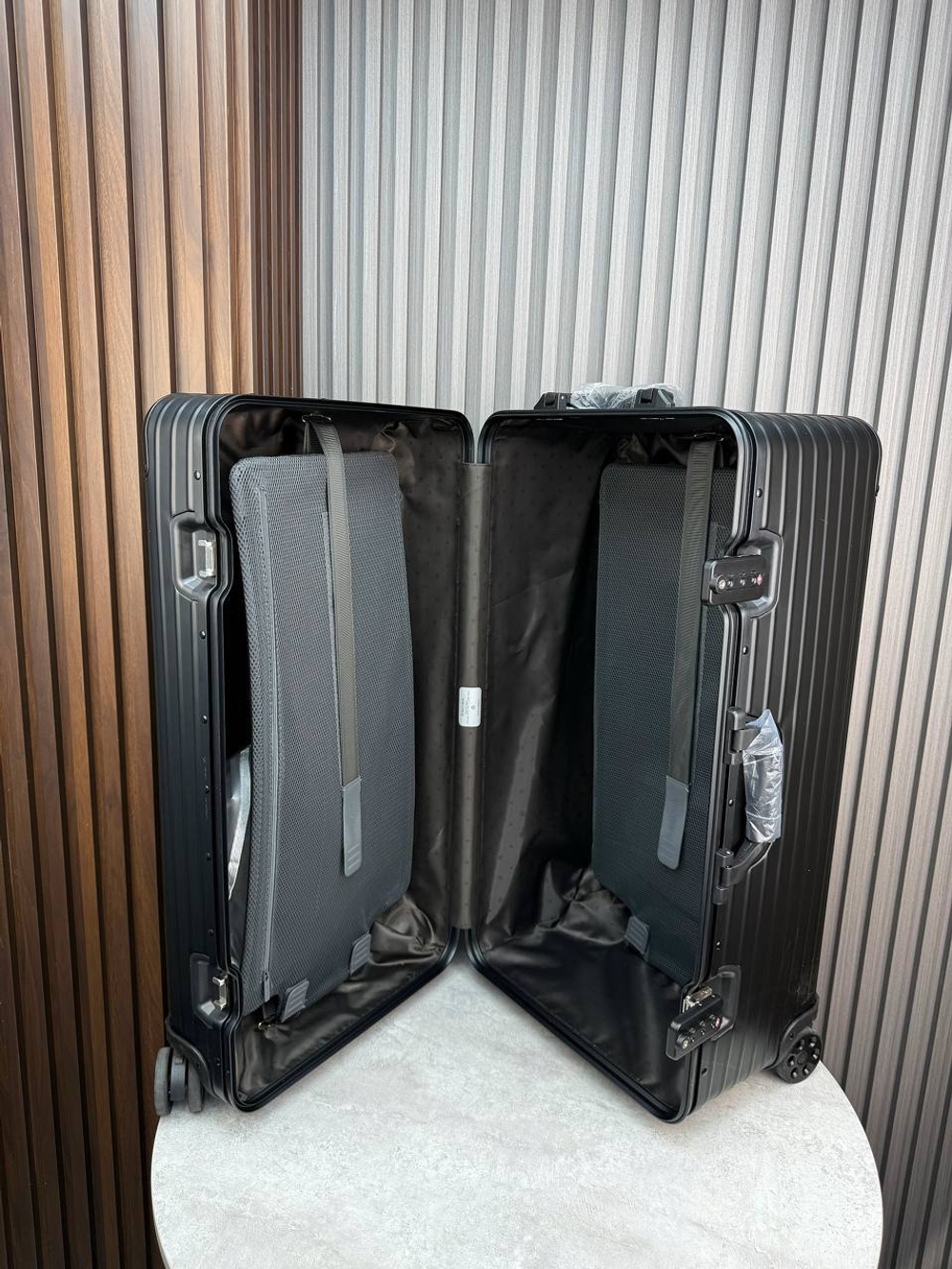 Чемодан Rimowa