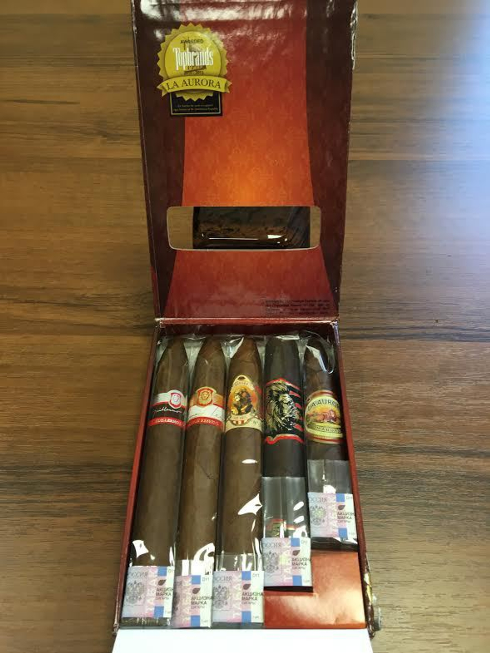 La Aurora Lo Mejor box