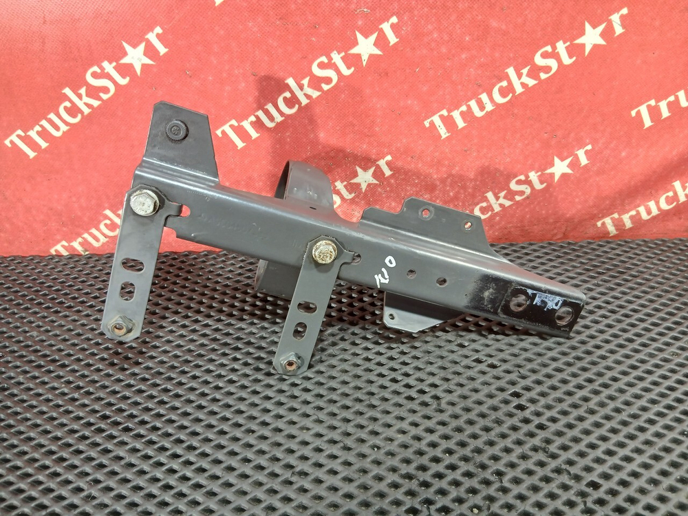 Кронштейн бачка ГУРа