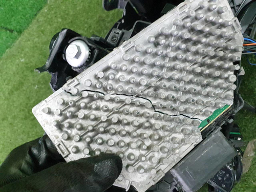 Битая Фара левая Genesis G80 2 (2020-2024) LED