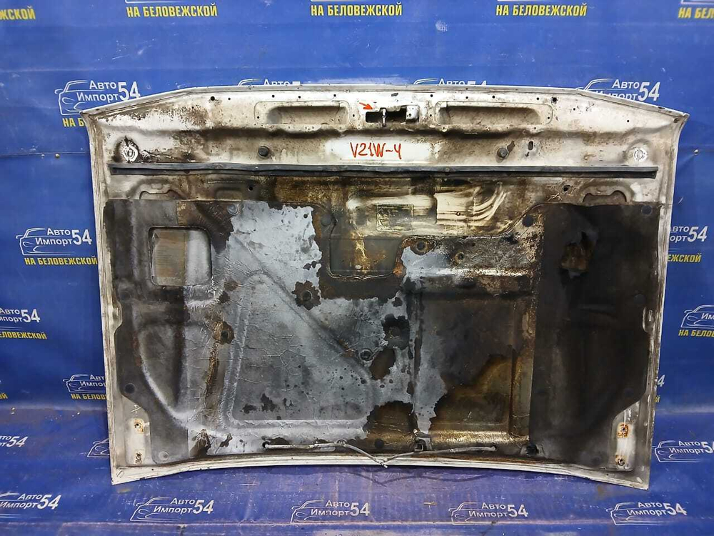 Капот MITSUBISHI PAJERO 1998