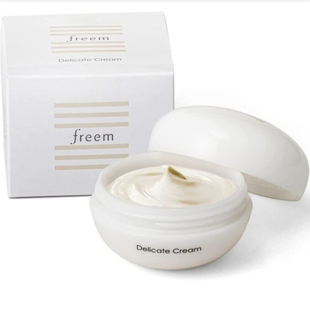 FREEM Delicate Zone Whitening Cream - отбеливающий крем для тела и интимной зоны