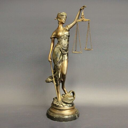 Винтаж: Бронзовая скульптура «Фемида»