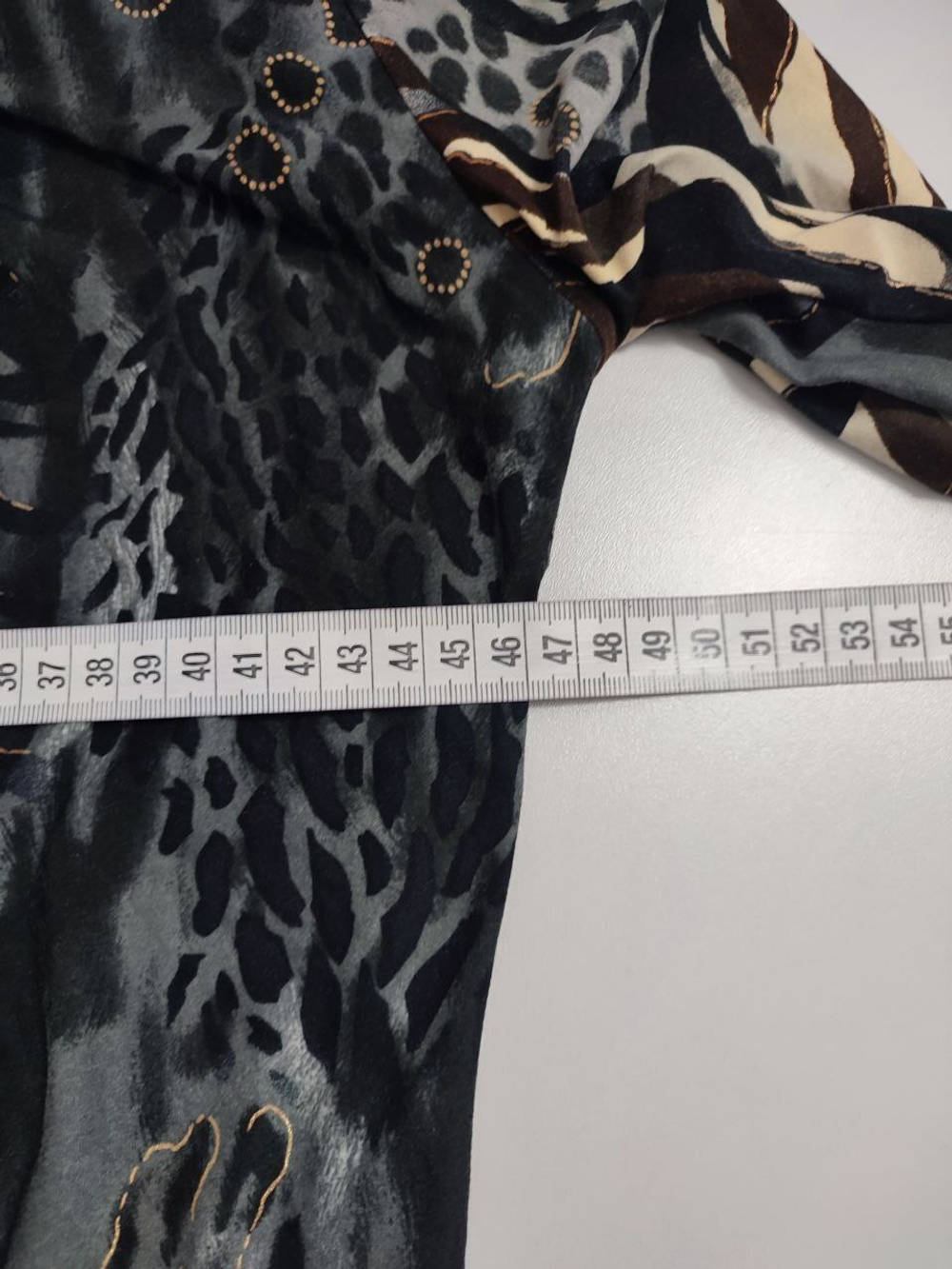 Блузка Aware с анималистичным принтом 48 размер