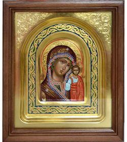 Казанская Божия Матерь. Писанная икона в киоте.