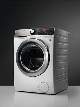 Стиральная машина AEG L 7FBE68SC