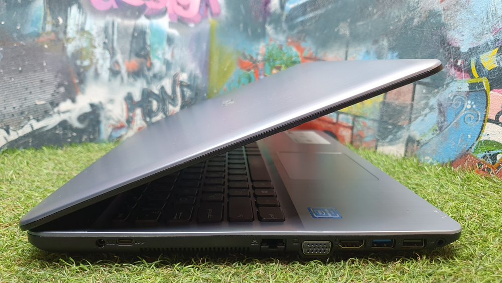 Ноутбук ASUS Pentium/4Gb/VivoBook X541S X541SA-XO687/Windows 10