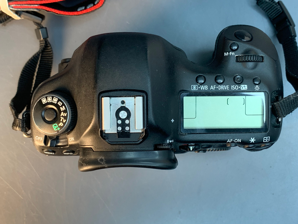 Canon EOS 5D Mark III body 37641 кадров