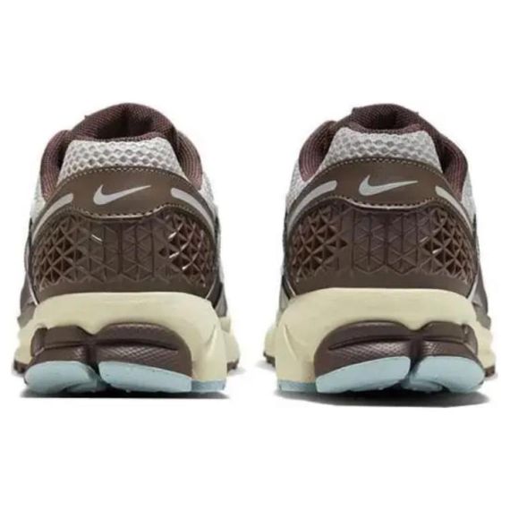 Nike Air Zoom Vomero 5 Бежевые кроссовки Низкие Женские