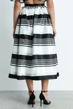 Пышная юбка миди из атласа