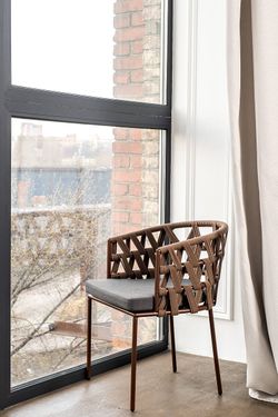 "Диего" стул плетеный из роупа, каркас из стали коричневый (RAL8016) муар, роуп коричневый круглый, ткань темно-серая 027