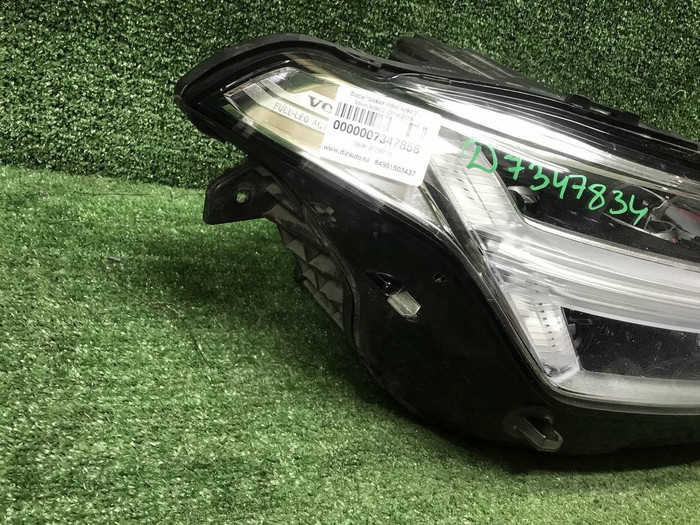 Фара правая Volvo XC90 2 (2014-2019) LED
