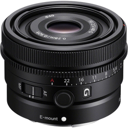 Объектив Sony FE 40mm f/2.5 G (SEL40F25G), черный