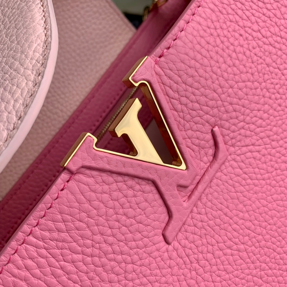 Louis Vuitton Capucines MM
