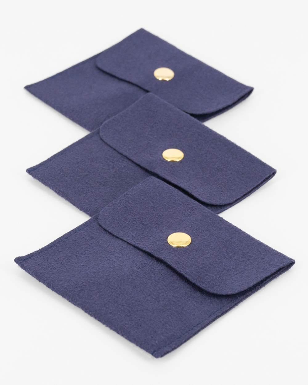 Упаковка искусственная замша мешочек с кнопкой плоский 80×80 мм