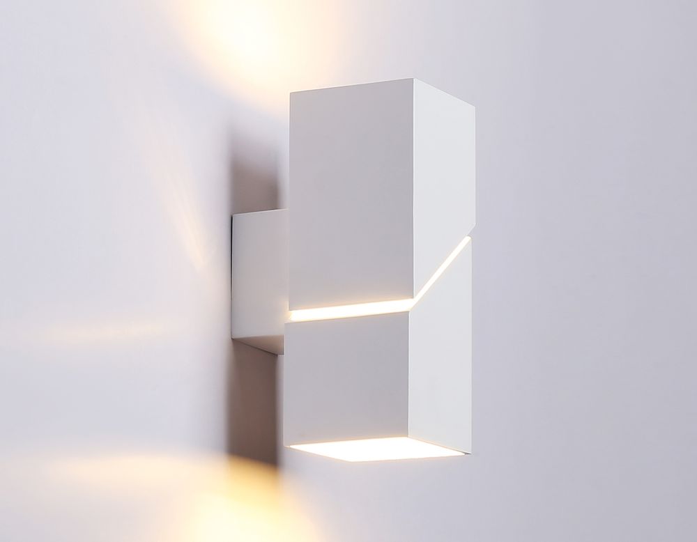 Ambrella Настенный светильник со сменной лампой Wall FW2474