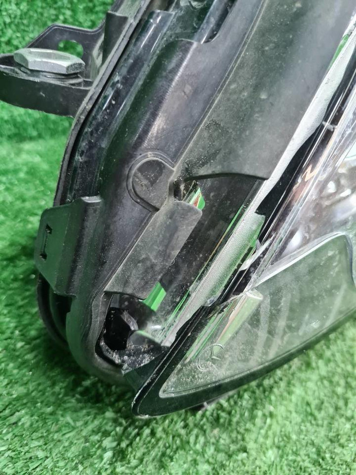 Фара левая Mercedes C w205 (2018-2023) LED