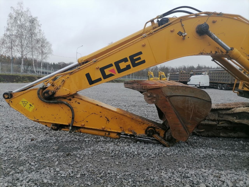 LGCE E6300 Экскаватор E6300F (Дизельный, 7,8 л, 253 л.с., АТ)