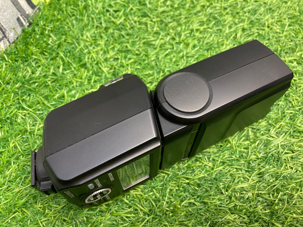 Olympus FL-600R
