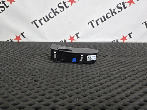 Блок управления стеклоподъемником 2023г