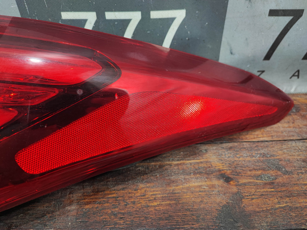 Фонарь задний правый Hyundai i40 (VF) 15-19 Б/У Оригинал 924023Z600