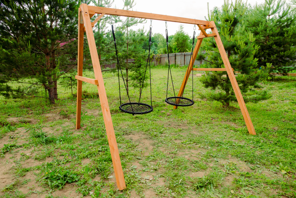 Деревянные качели с двумя качелями гнездо 60 см