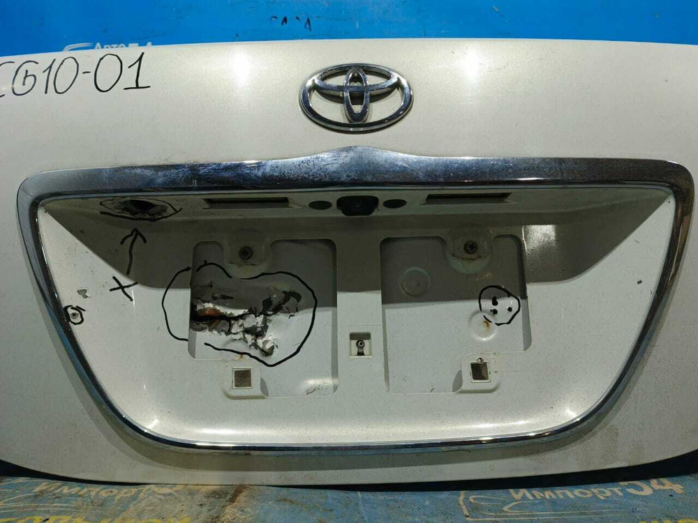Крышка багажника TOYOTA BREVIS 2002