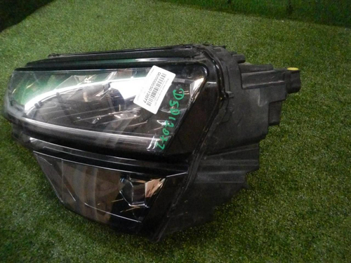 Битая Фара левая Skoda Karoq (2017-2021) LED