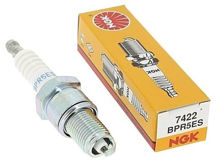 Свеча зажигания NGK BPR 5ES (7422)