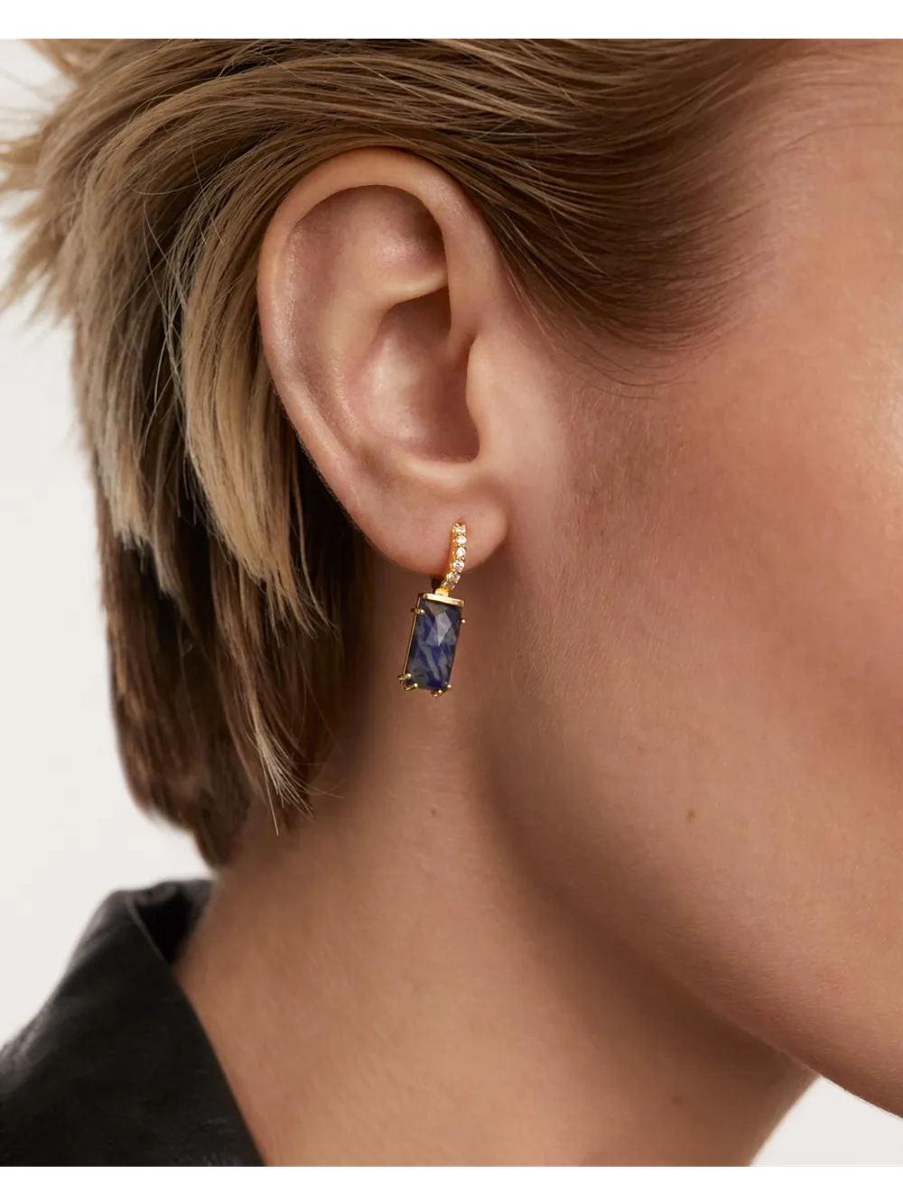 Одиночная серьга Kaori Sodalite серебро 925 пробы покрытое золотом