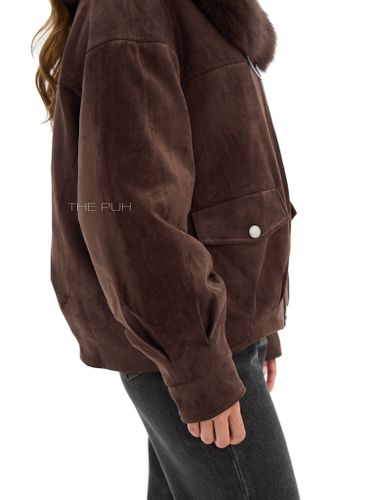 Утепленная замшевая куртка шоколадного цвета