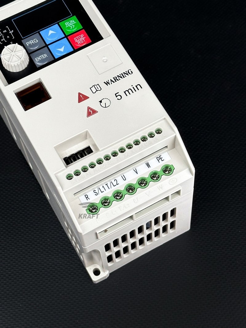 Преобразователь частотный В100-BSD0.75KW