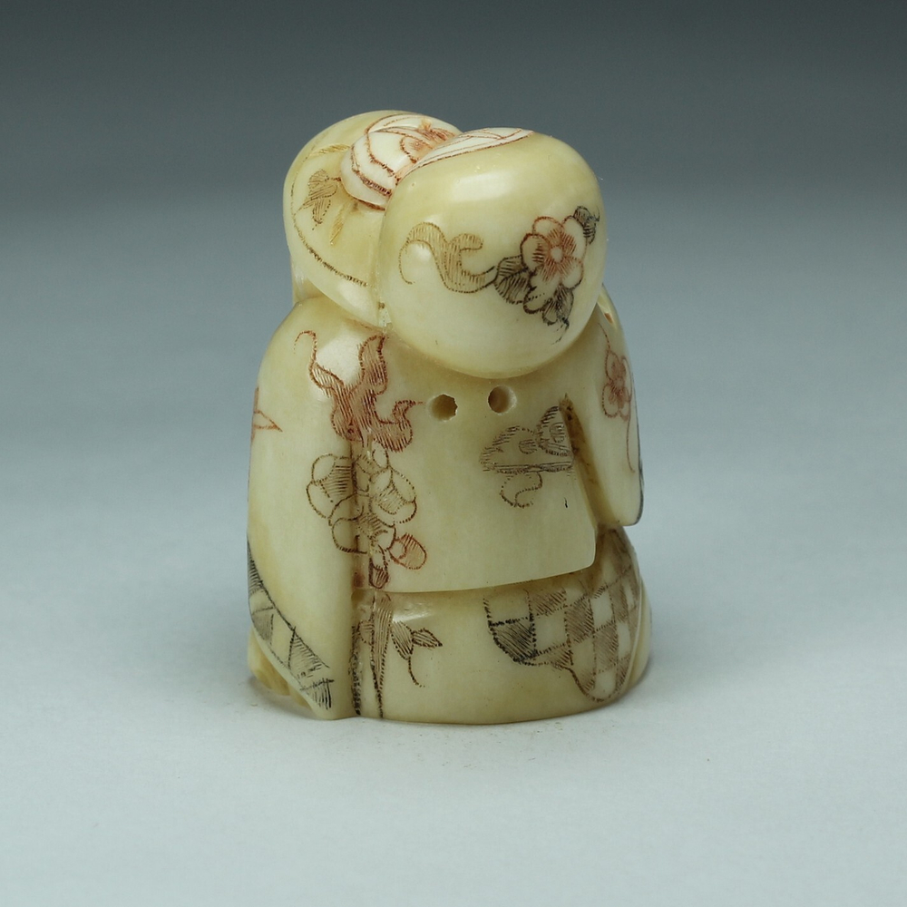 Нэцкэ Фукурокудзю с тыквой горлянкой и корзиной рыбы