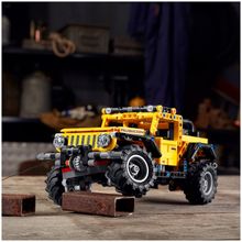 Конструктор LEGO Technic Jeep Wrangler 42122