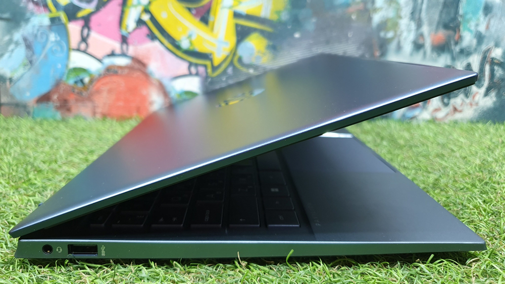 Ноутбук HP Ryzen 7/16 Gb/FHD/ Pavilion 14-ec0001ur 5D5B9EA/Windows 10