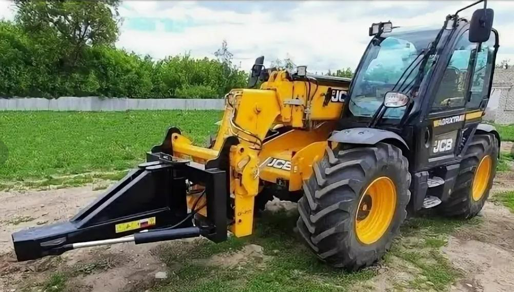 Корчеватель пней Крокодил на Телескопический погрузчик New Holland