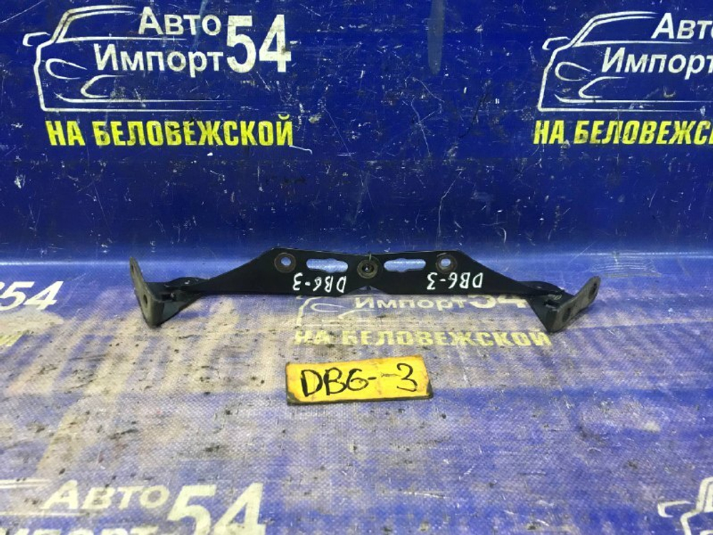 Петля капота левая Honda INTEGRA 2000