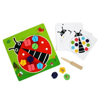 Конструктор деревянный с болтами божья коровка, коробка C-41939