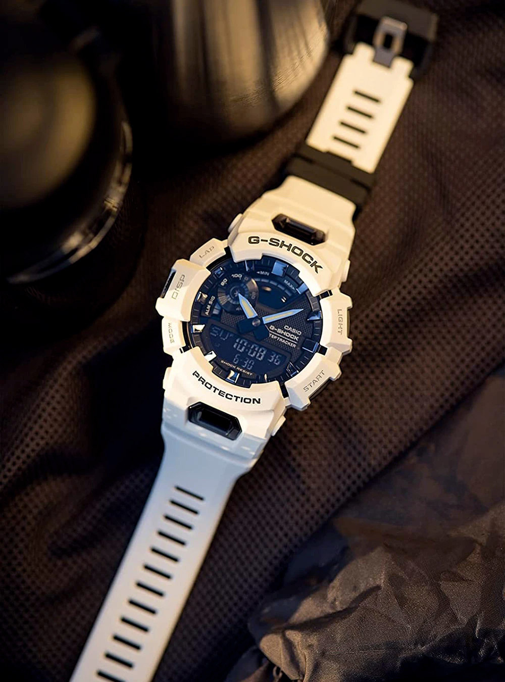 Часы Casio GBA-900-7A