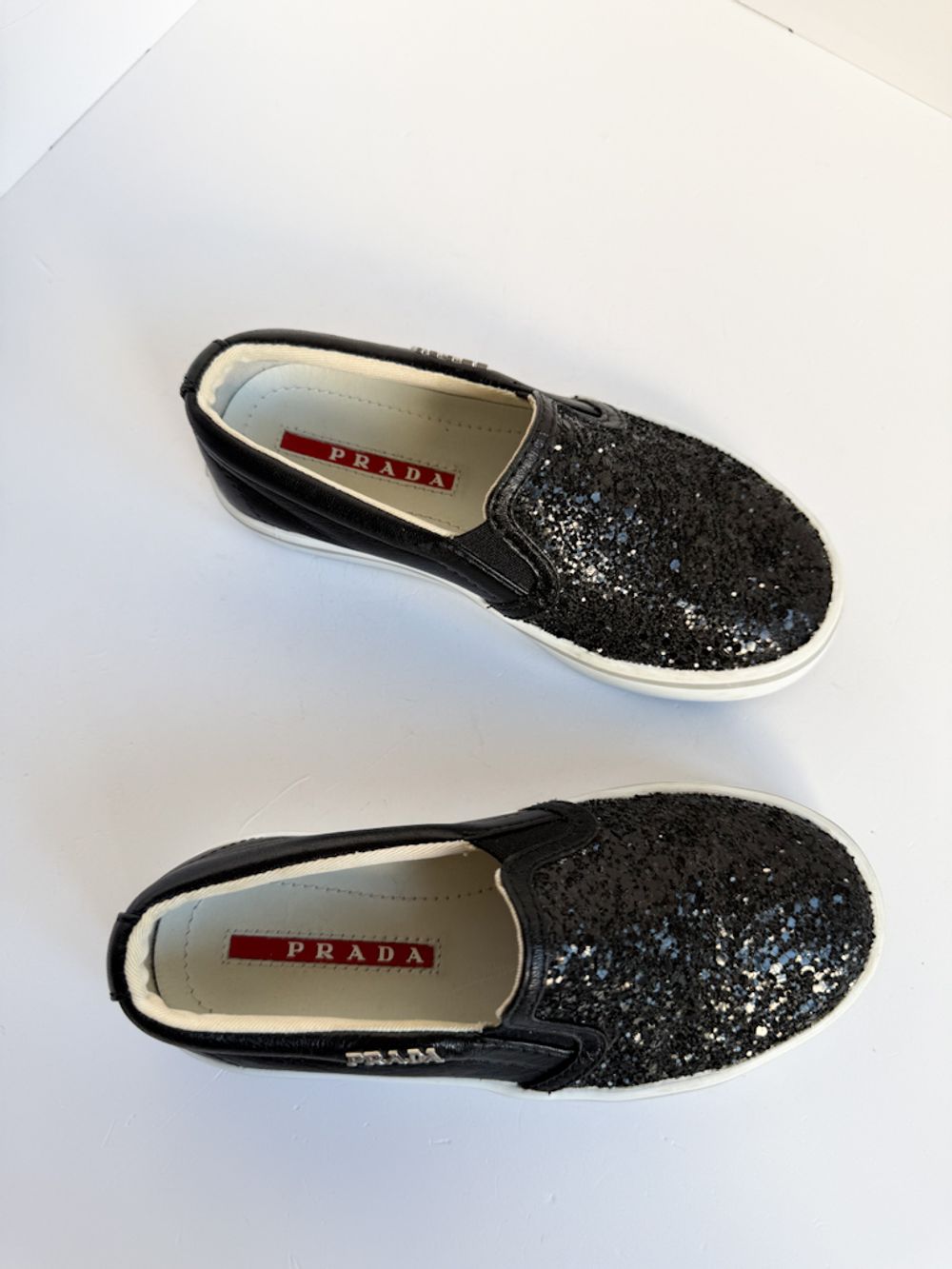 Слипоны Prada, 27