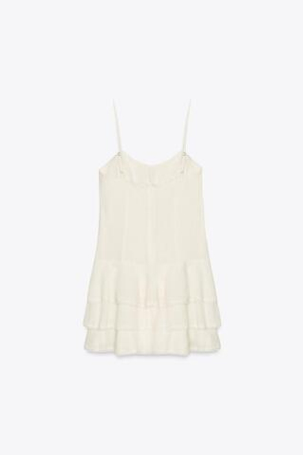 ZARA КОРОТКОЕ ПЛАТЬЕ С ВОЛАНАМИ, ЭКРЮ