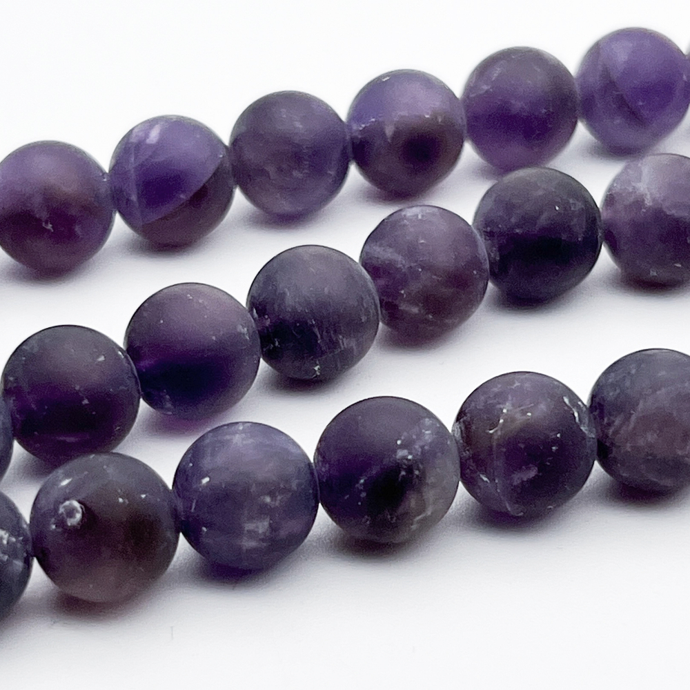 Аметист матовый бусины, диаметр около 10,2-10,4 мм, цена за 9 шт (1/4 нити)