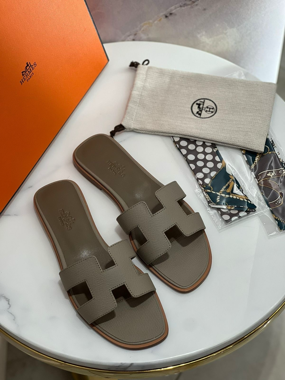 Шлепанцы Hermes