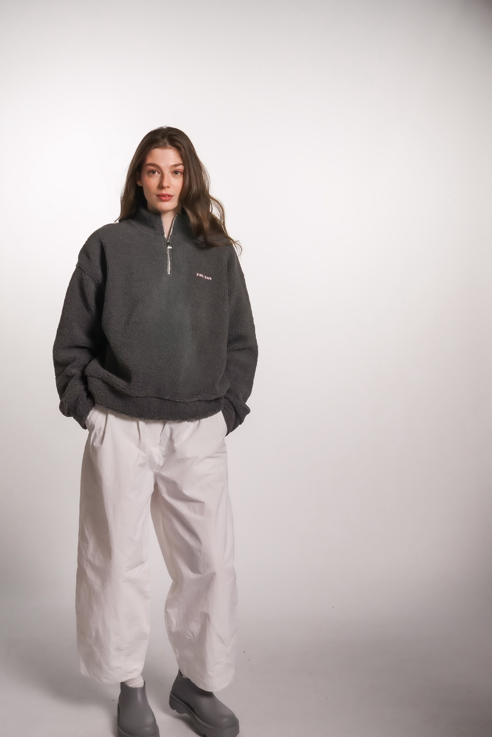 Олимпийка Zoe из плюшевой ткани, графит